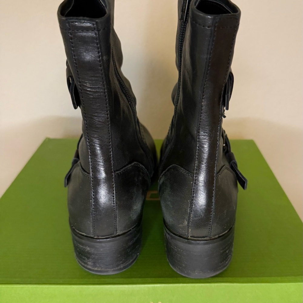 Earth Black Leather Boots - Picture 4 of 10